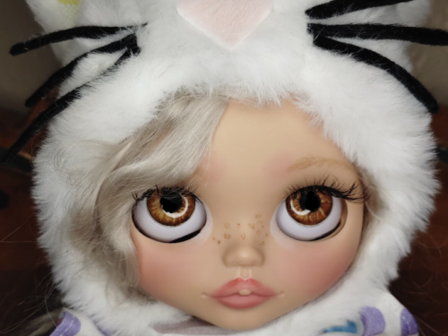 Custom Blythe doll, OOAK blythe, Blythe Custom, Blythe Doll, sweet kitty baby girl